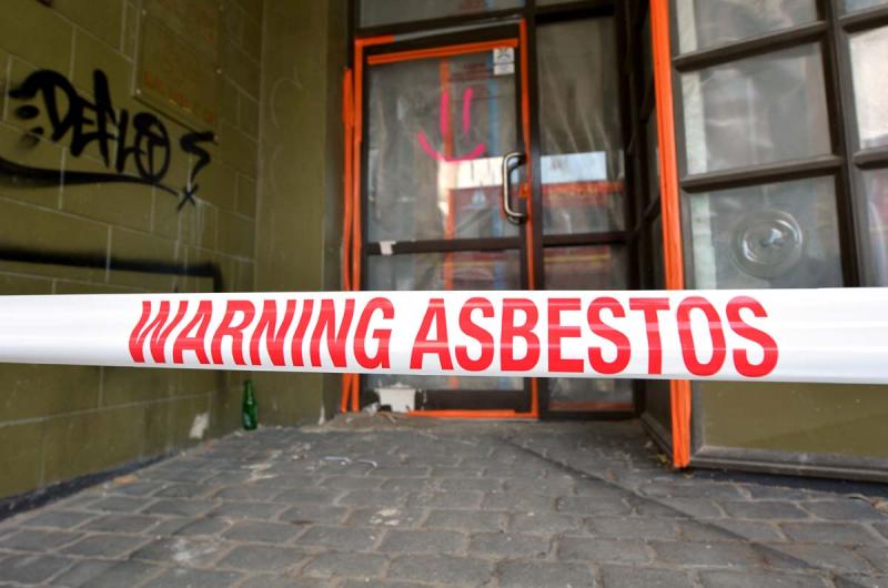 Can Asbestos Be Removed in the Winter?
